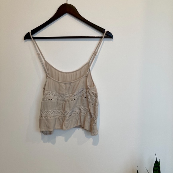 Aritzia Talula Crop Top - Picture 2 of 2